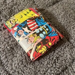 Marvel wallet with Avengers design #Marvel #Avengers